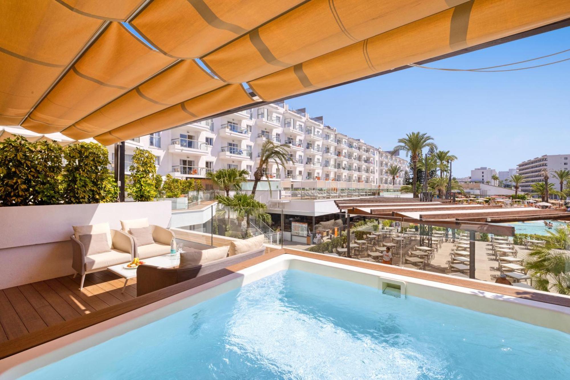 Apartment Plunge Pool Selection Club