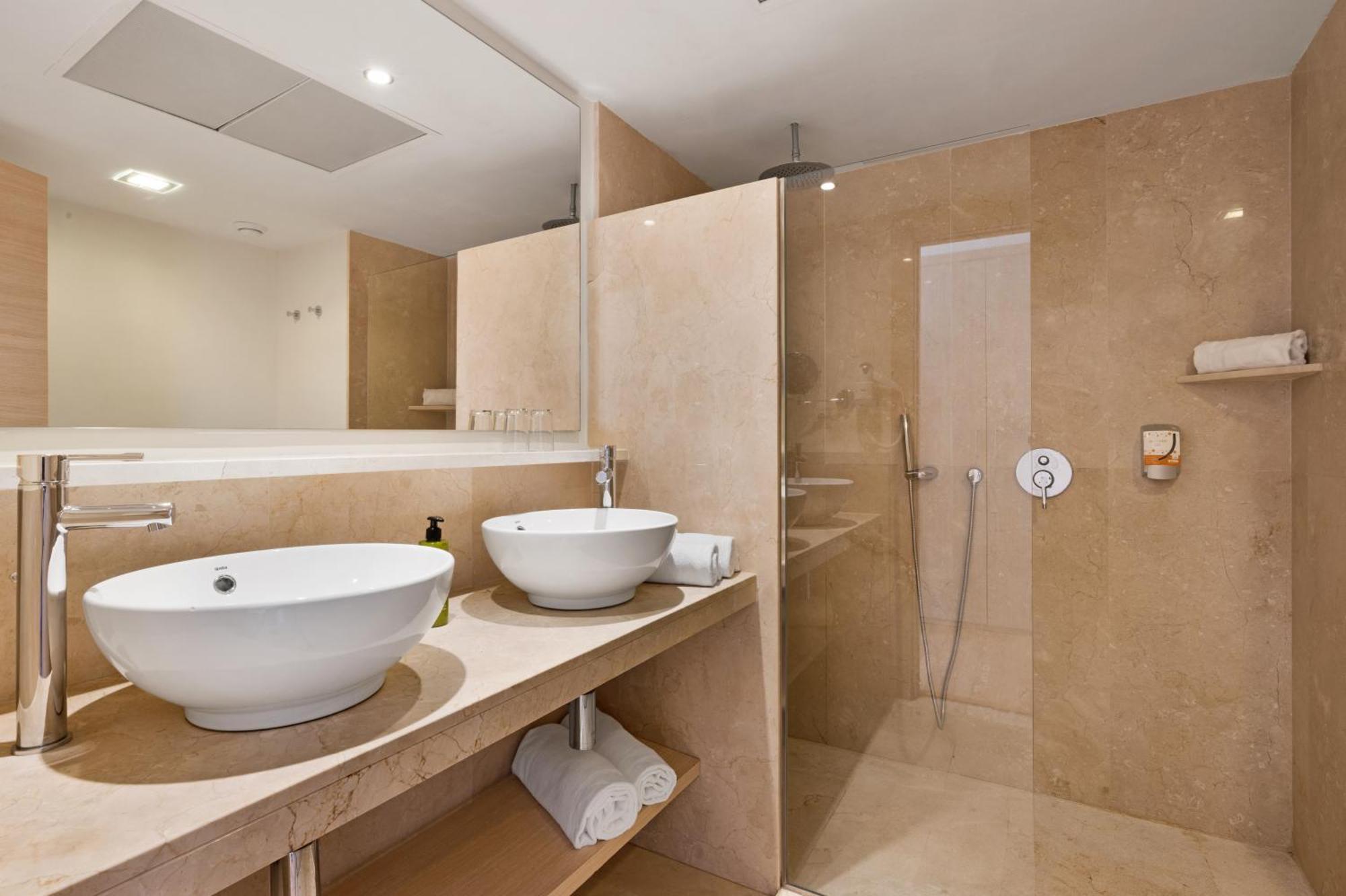 Apartment Plunge Pool Selection Club